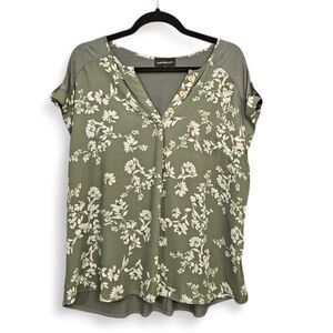Fortune + Ivy Mixed Media Floral V-Neck Blouse - Olive Green - XL
